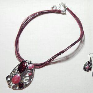 Beautiful red & pink silver tone pendant & earrings set NWOT